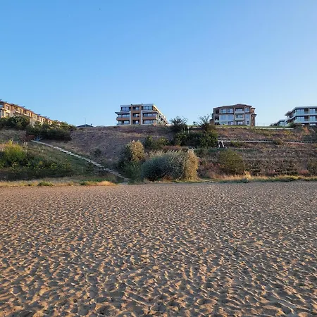 Διαμέρισμα Bayview B32 - 2 *